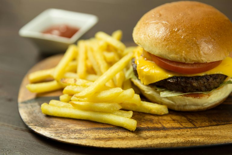 Burger & Fritten